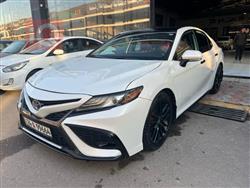 تۆیۆتا کامری